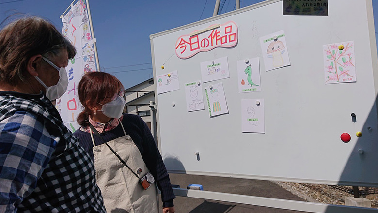 2022年3月5日〜16日くじドロアーカイブ展 ゆるいくじびきドローイング